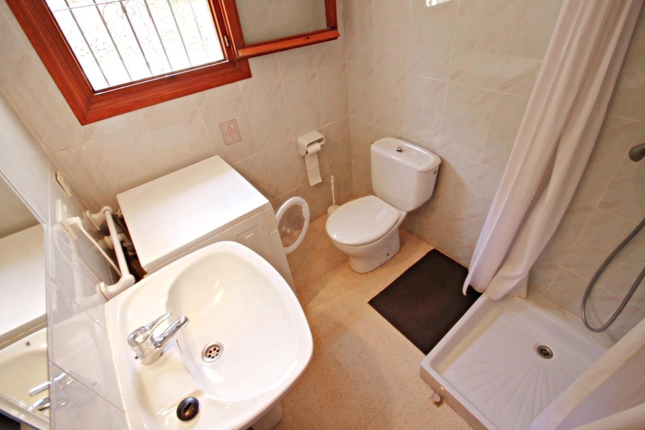 Laura-29a - Pretty With Garden And Private Pool In Villa Calp